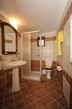 Hotel Idili Traditional House