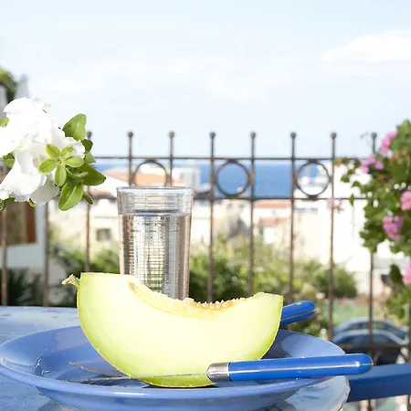 Idili Traditional House 3*