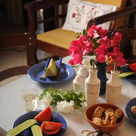 Idili Traditional House 3*